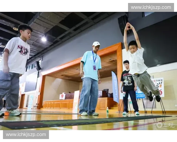 打造高效专业体育体能训练中心助力运动员全面提升综合素质